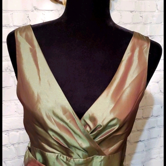 Max & Cleo Green Iridescent Dress 6 - Picture 7 of 10